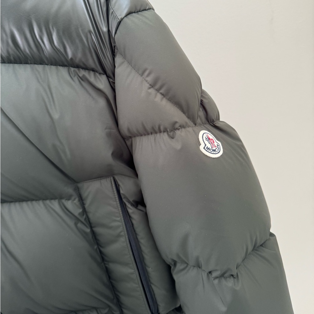 Moncler Damavand With Tags